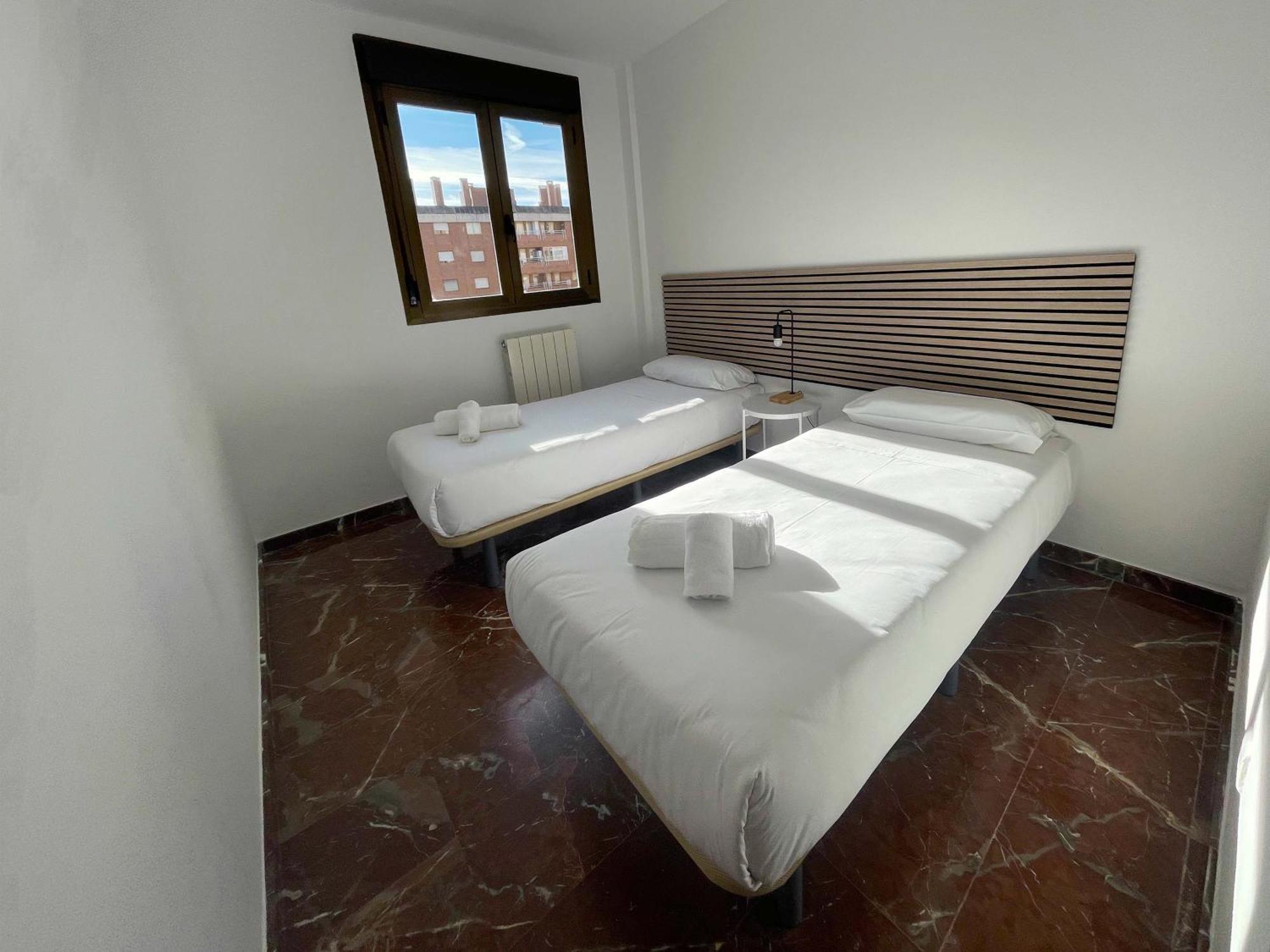 Apartamentos El Pilar Suites 3000 Saragossa Exterior foto