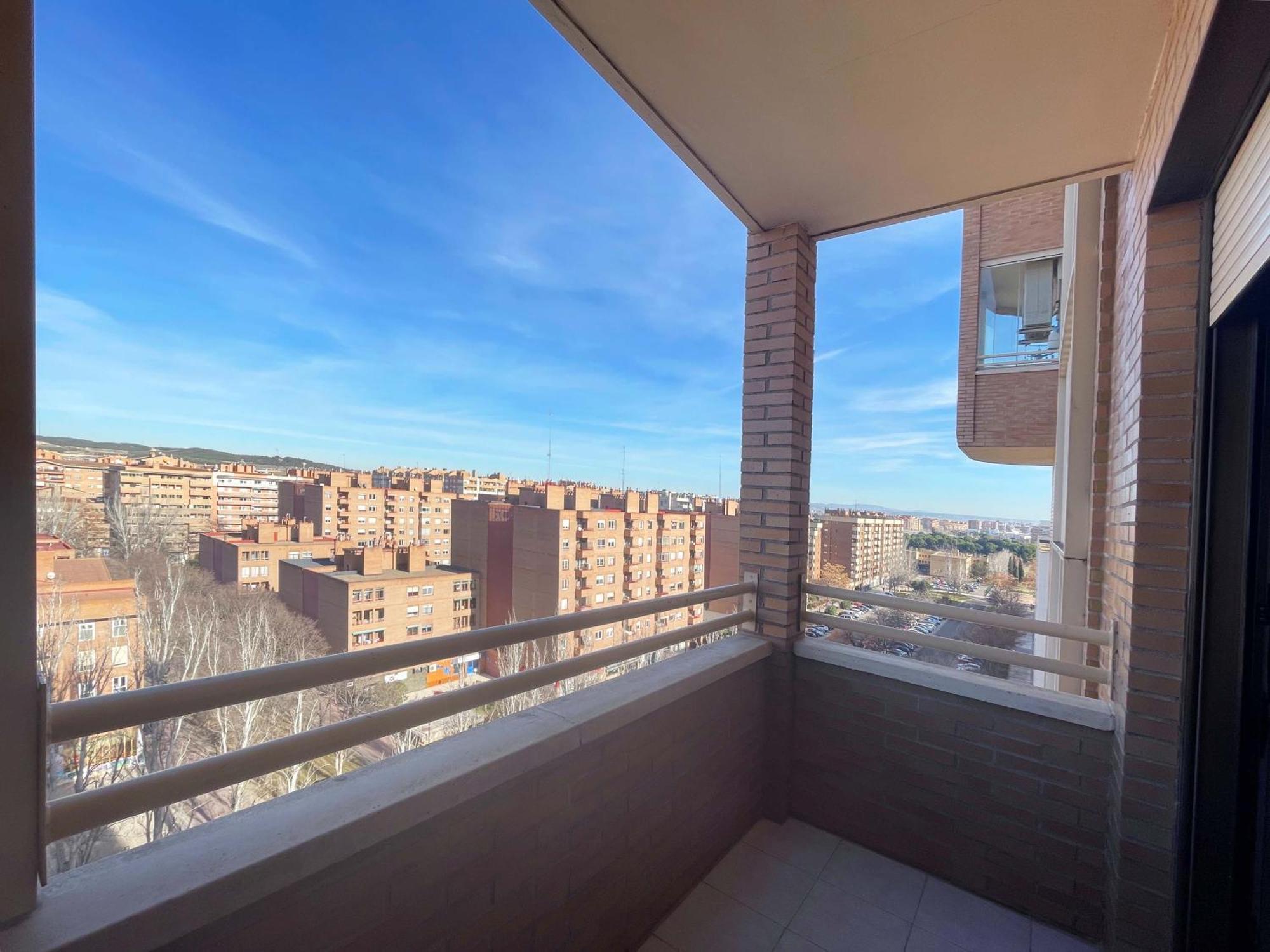 Apartamentos El Pilar Suites 3000 Saragossa Exterior foto